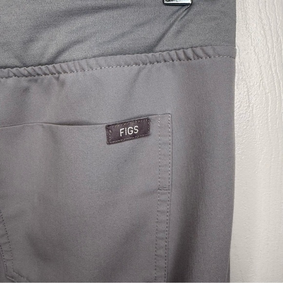 Figs Tansen Jogger Scrub Pants Gray with Red Drawstring Size Medium Tall GUC - Picture 4 of 6
